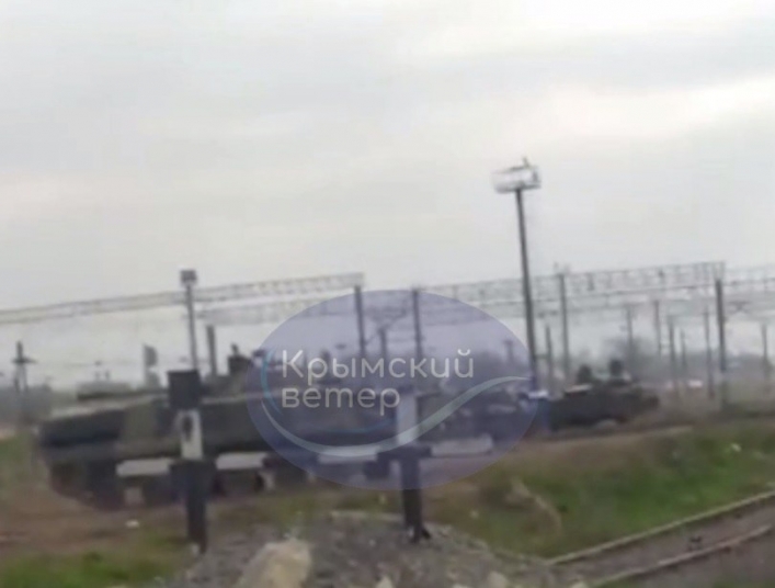 Аналитики сообщают, что РФ больше не использует Крымский мост для подвоза в Мелитополь техники и боеприпасов, крымские паблики информацию опровергают (фото)